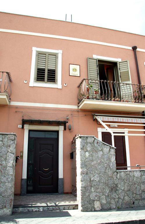 B&B Baia Delle Sirene Giardini Naxos Exterior foto